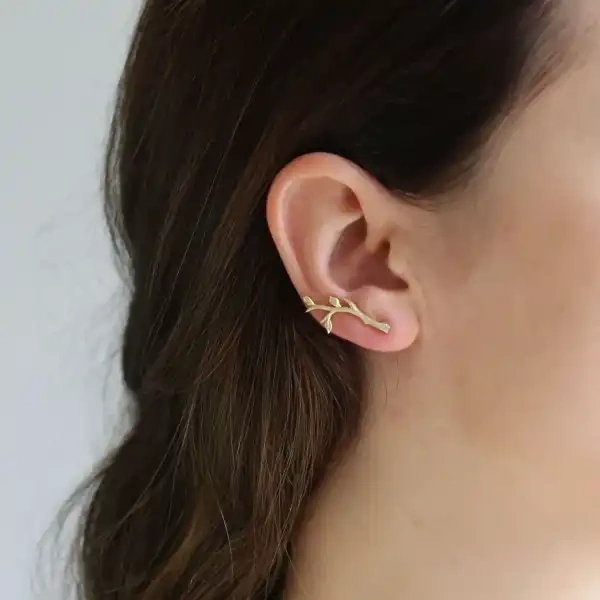 Feroce Climber oorbel links sieraden van L'Heure Dorée